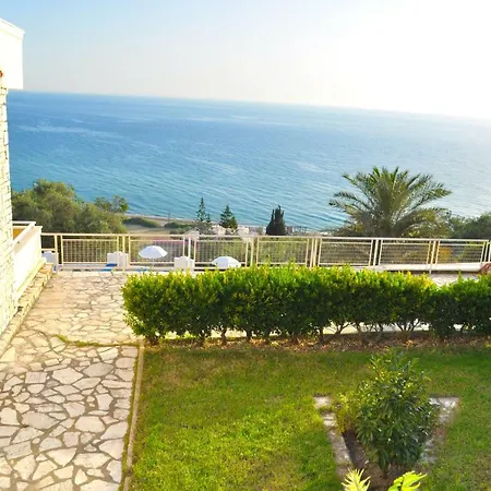 Apartment With Pool Maria On Agios Gordios *
